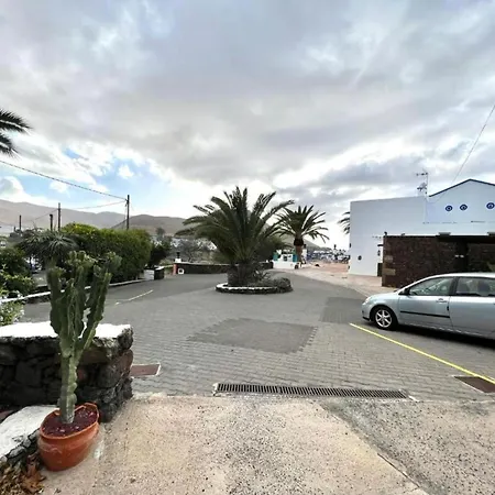 Doble Con Desayuno Incluido, Wifi Gratis, Estupenda Piscina En Yaiza