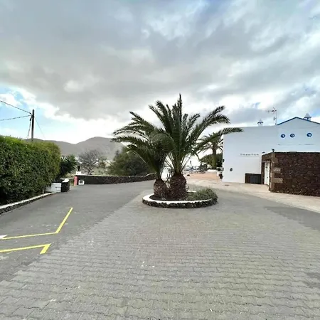 Doble Con Desayuno Incluido, Wifi Gratis, Estupenda Piscina En Yaiza Yaiza (Lanzarote)