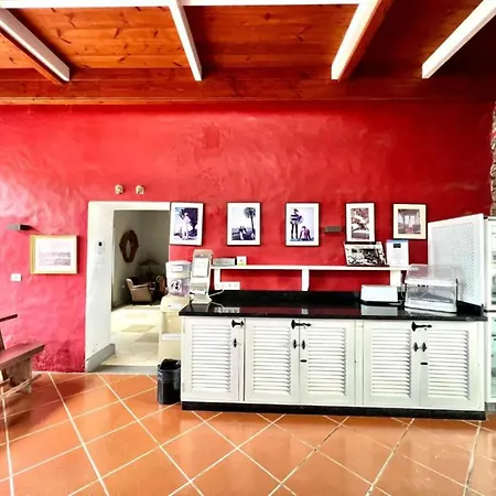 Doble Con Desayuno Incluido, Wifi Gratis, Estupenda Piscina En Yaiza Apartment
