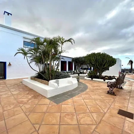 Διαμέρισμα Doble Con Desayuno Incluido, Wifi Gratis, Estupenda Piscina En Yaiza *