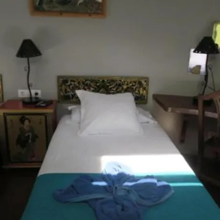 Doble Con Desayuno Incluido, Wifi Gratis, Estupenda Piscina En Yaiza *